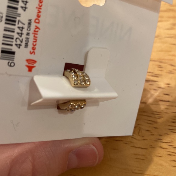 NWT Nine West Ear Cuff - Picture 2 of 3